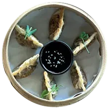Pierożki gyoza z krewetkami